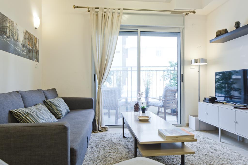Tlv Suites By The Sea - 2 Rooms Tel Awiw Zewnętrze zdjęcie